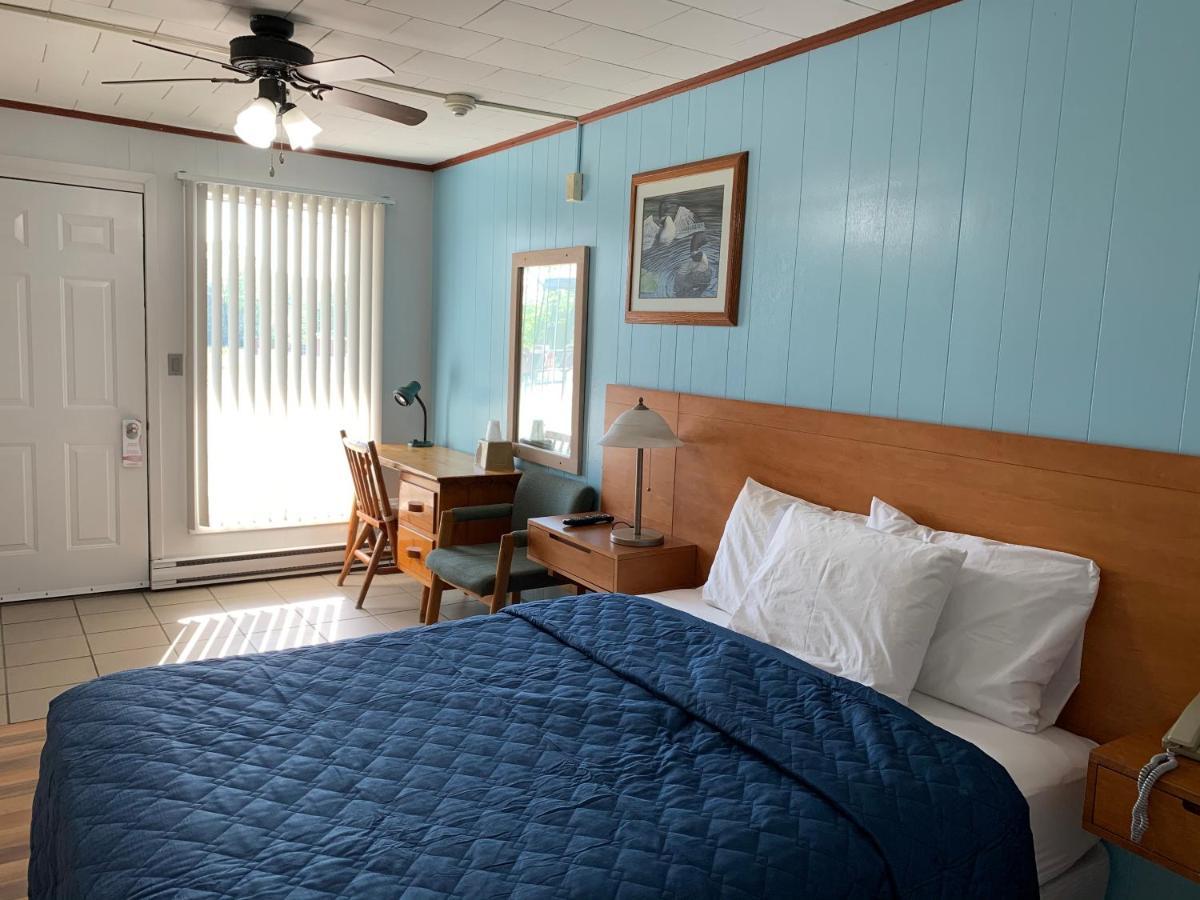 Town & Country Motel Parry Sound Exteriör bild