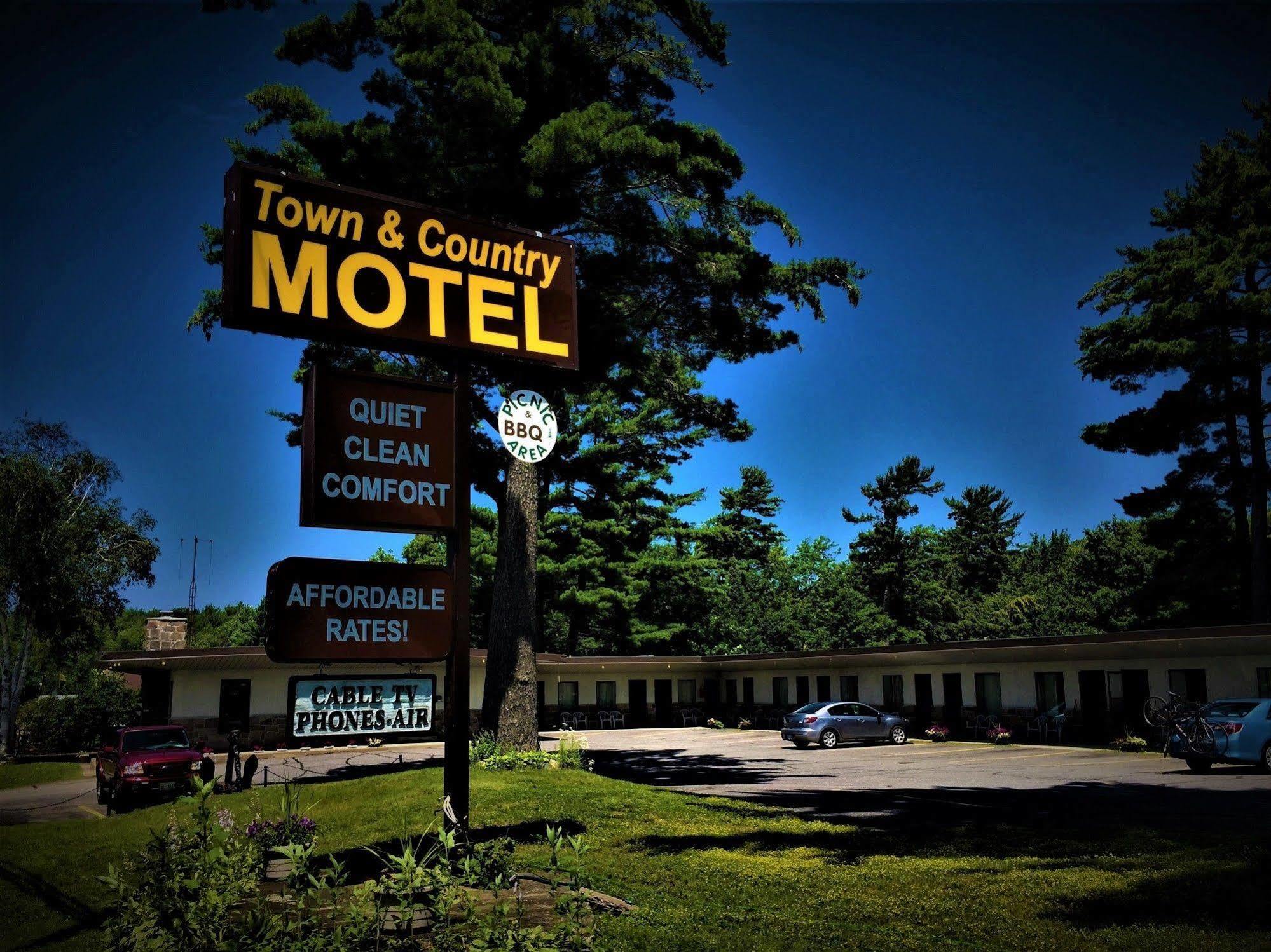 Town & Country Motel Parry Sound Exteriör bild